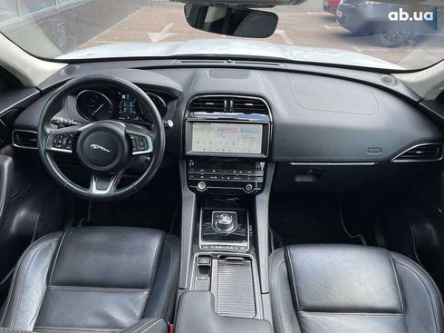 Jaguar F-Pace 2019 - фото 10