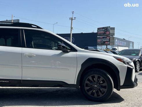 Subaru Outback 2022 белый - фото 10