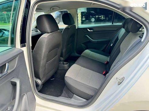 Skoda Rapid 2013 - фото 15