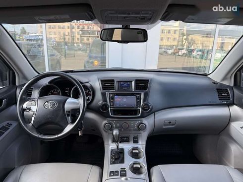 Toyota Highlander 2013 - фото 9