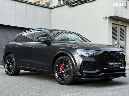 Audi RS Q8 2020 - фото 14