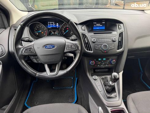 Ford Focus 2016 серый - фото 14