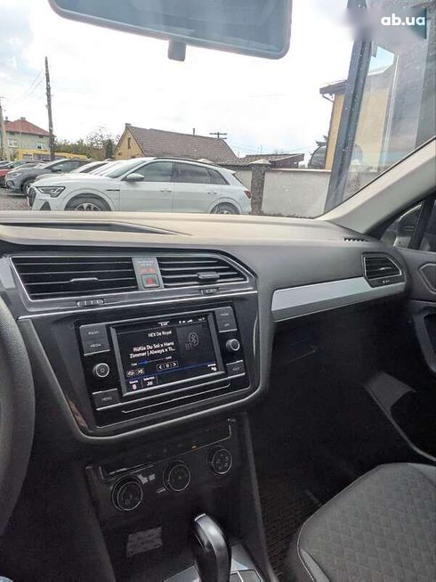 Volkswagen Tiguan 2020 - фото 13