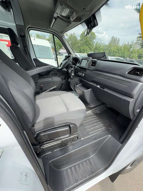 Renault Master 2020 - фото 28