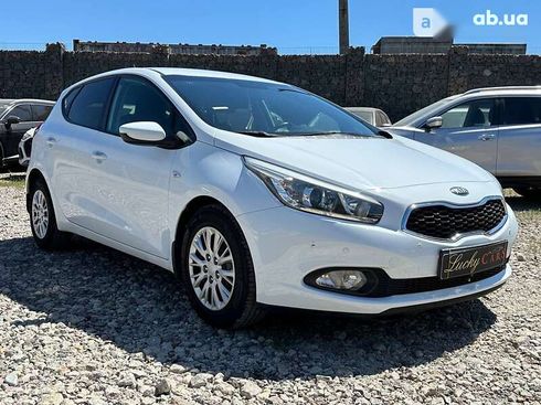 Kia Cee'd 2013 - фото 10