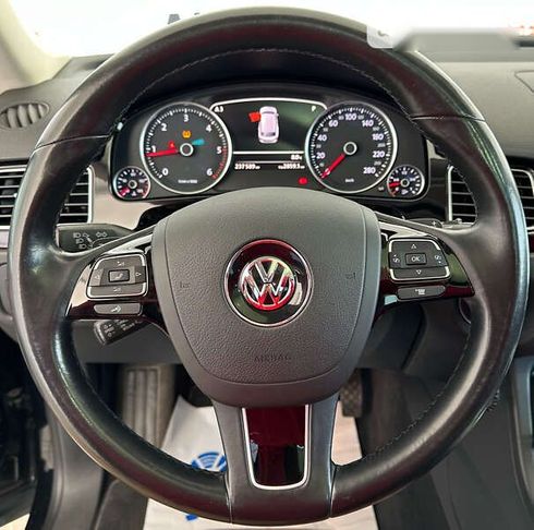Volkswagen Touareg 2015 - фото 17