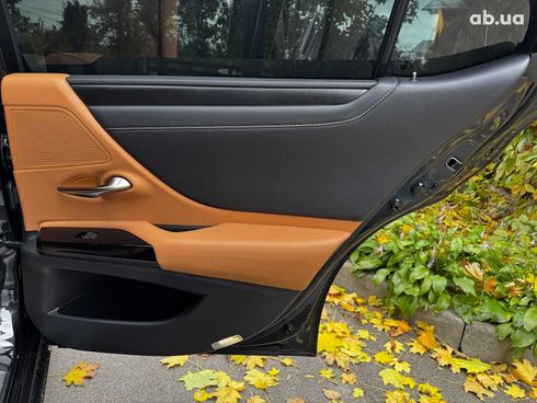 Lexus ES 2021 черный - фото 103