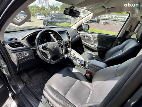 Mitsubishi Pajero Sport 2019 - фото 22