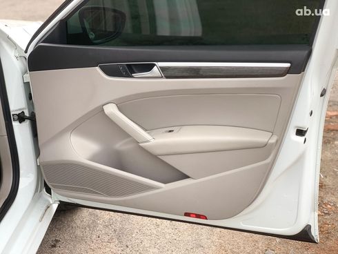 Volkswagen Passat 2018 белый - фото 20