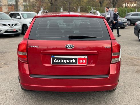 Kia Cee'd 2009 красный - фото 7