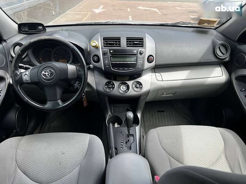 Toyota RAV4 2007 - фото 12