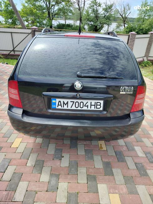 Skoda Octavia 2006 черный - фото 4