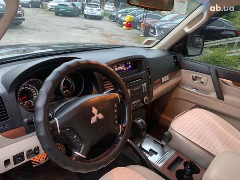 Mitsubishi Pajero Wagon 2008 черный - фото 19