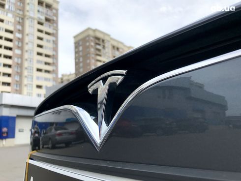 Tesla Model S 2016 серый - фото 13