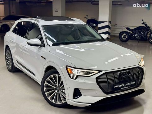 Audi E-Tron 2019 - фото 6