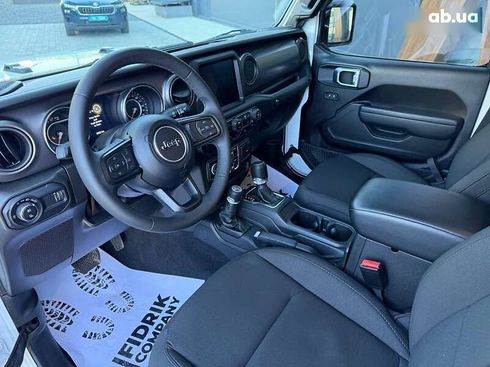 Jeep Gladiator 2023 - фото 10