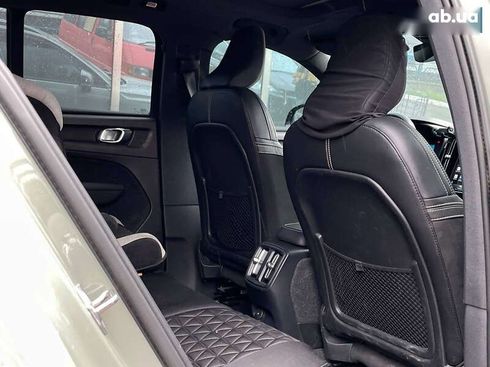 Volvo XC40 2021 - фото 19