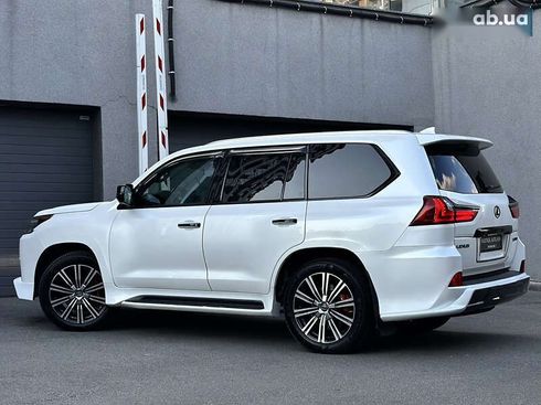 Lexus LX 2019 - фото 30