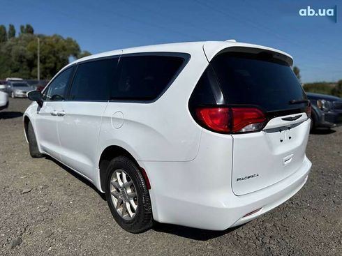 Chrysler Pacifica 2017 - фото 3
