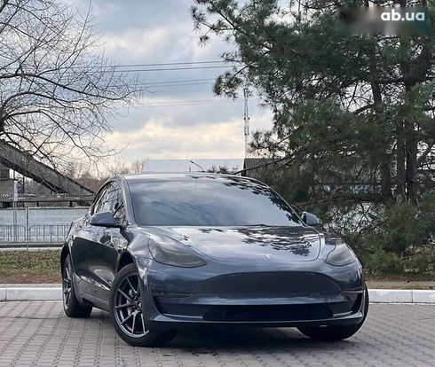 Tesla Model 3 2023 - фото 2