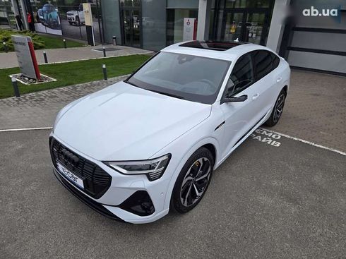 Audi E-Tron 2021 - фото 6