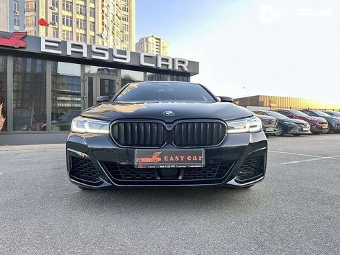 BMW 5 серия 2021 - фото 11