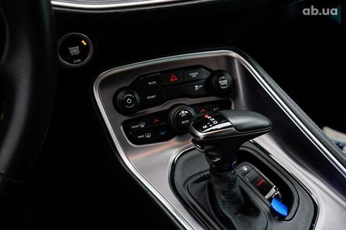 Dodge Challenger 2019 - фото 24