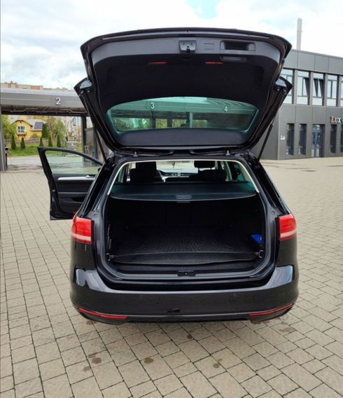 Volkswagen Passat 2016 черный - фото 9