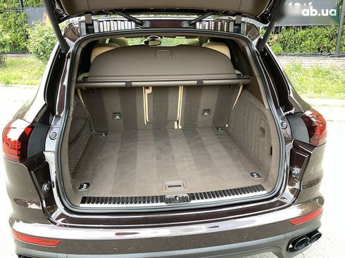 Porsche Cayenne 2015 - фото 30