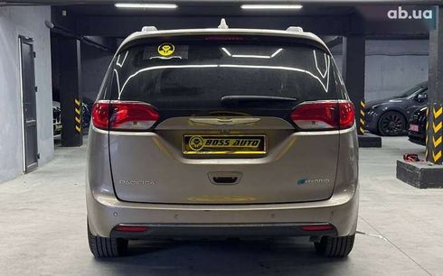Chrysler Pacifica 2017 - фото 5