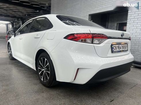 Toyota Corolla 2024 - фото 4