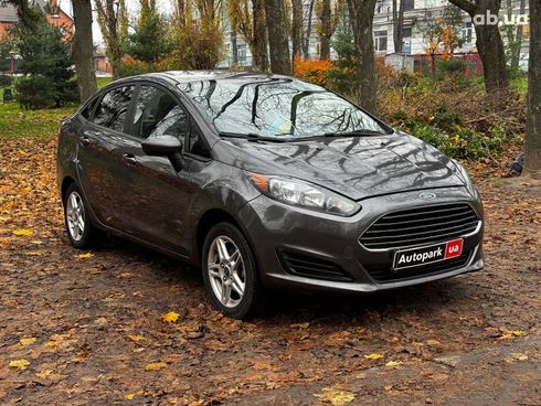 Ford Fiesta 2017 серый - фото 3