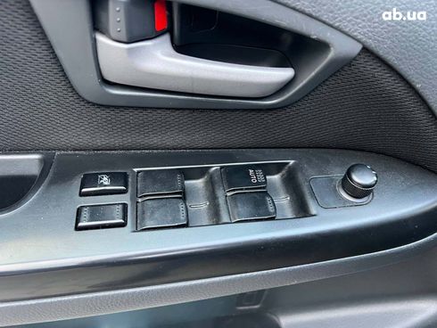 Suzuki SX4 2010 красный - фото 15