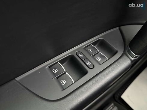 Volkswagen Touareg 2015 - фото 26