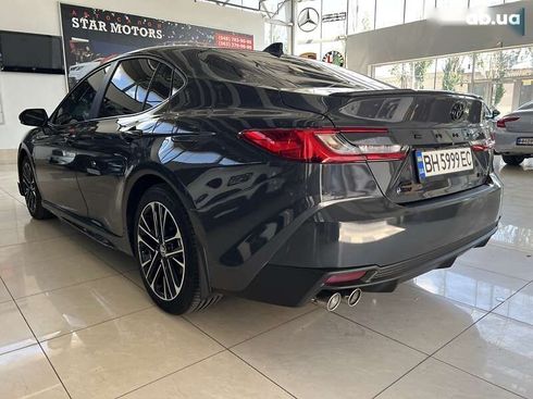 Toyota Camry 2024 - фото 9