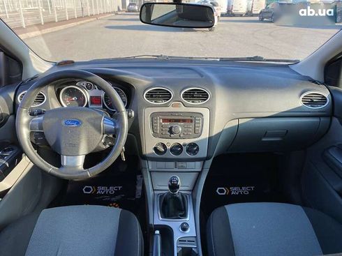 Ford Focus 2010 - фото 10