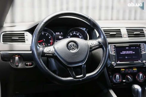 Volkswagen Jetta 2016 - фото 16