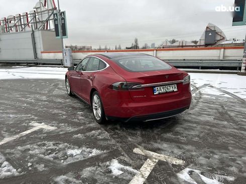 Tesla Model S 2013 - фото 11