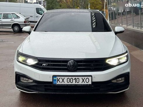 Volkswagen Passat 2021 - фото 3
