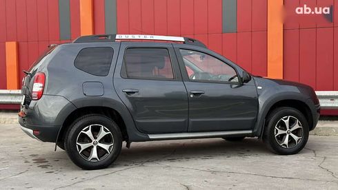 Renault Duster 2017 - фото 14