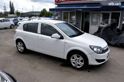 Opel Astra 2013 - фото 8