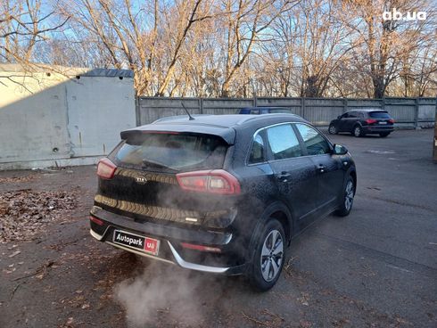 Kia Niro 2018 черный - фото 5