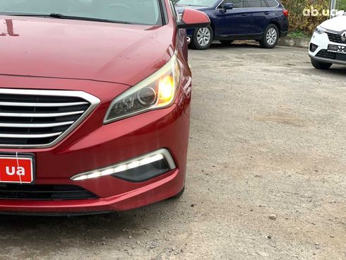 Hyundai Sonata 2015 красный - фото 33