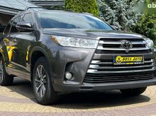 Продажа б/у Toyota Highlander 2017 года - купить на Автобазаре