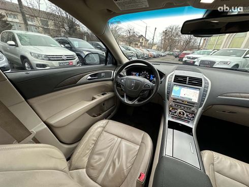 Lincoln MKZ 2016 серый - фото 21