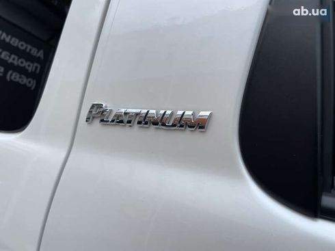 Toyota Sequoia 2018 - фото 30