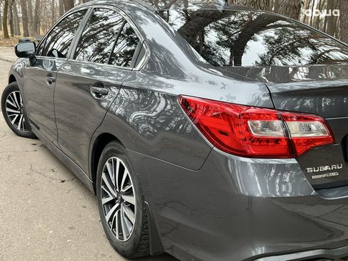 Subaru Legacy 2018 серый - фото 14