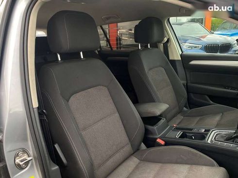 Volkswagen Passat 2018 - фото 27