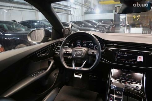 Audi Q8 2020 - фото 11