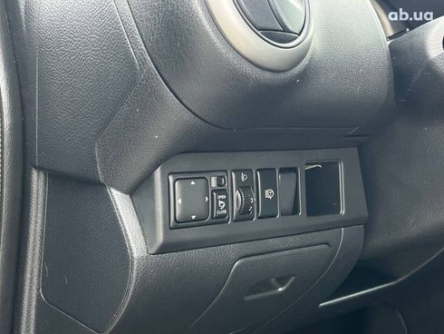 Nissan Note 2006 коричневый - фото 21